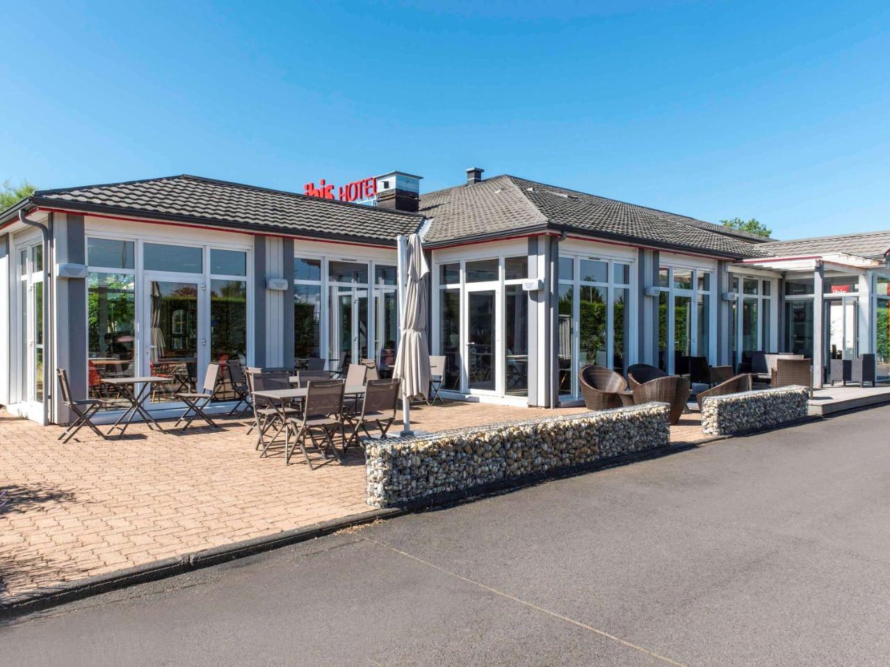 Ibis Issoire Hotel Exterior photo